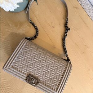 Chic Grey Quilted Shoulder Bag